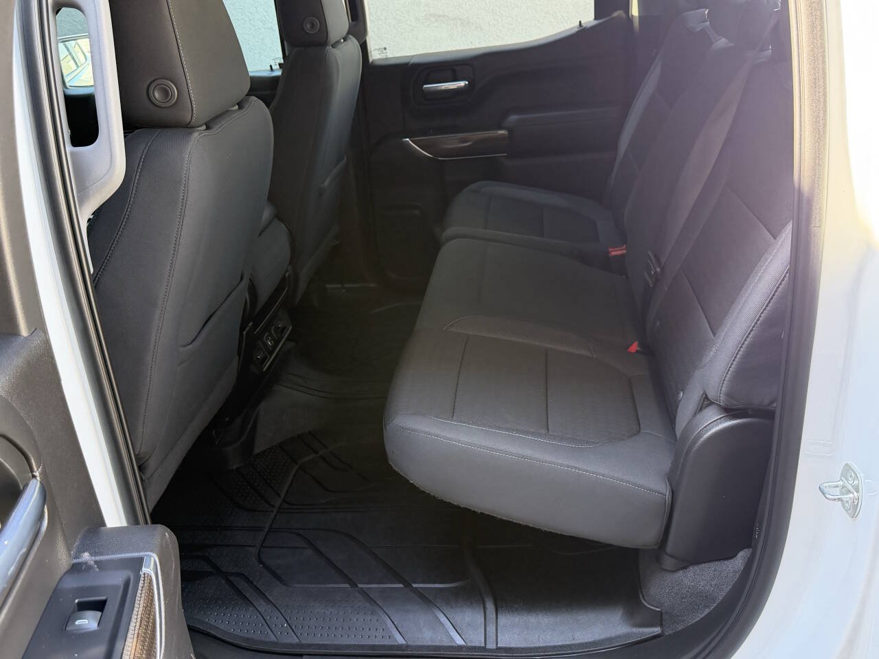 Used 2020 Chevrolet Silverado 1500 RST w/ RST Value Package AWD/4WD image 20