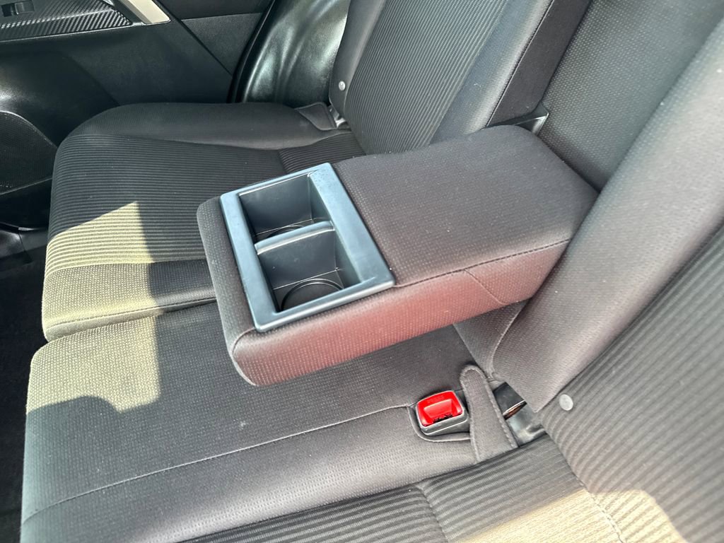 Used 2015 Toyota RAV4 XLE AWD/4WD image 38