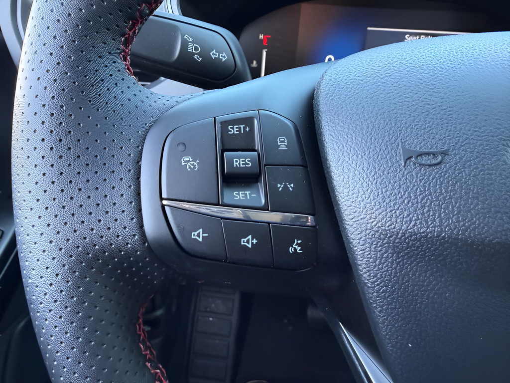 New 2026 Ford Escape ST-Line w/ Tech Pack #1 AWD/4WD image 18