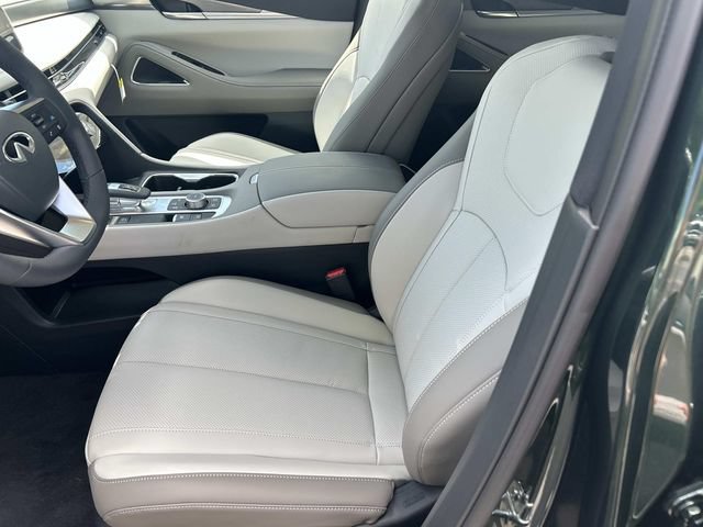 New 2027 INFINITI QX60 Luxe w/ Cargo Package FWD image 16