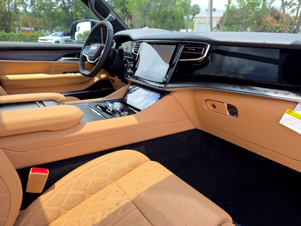 New 2026 Jeep Grand Wagoneer Summit AWD/4WD image 14