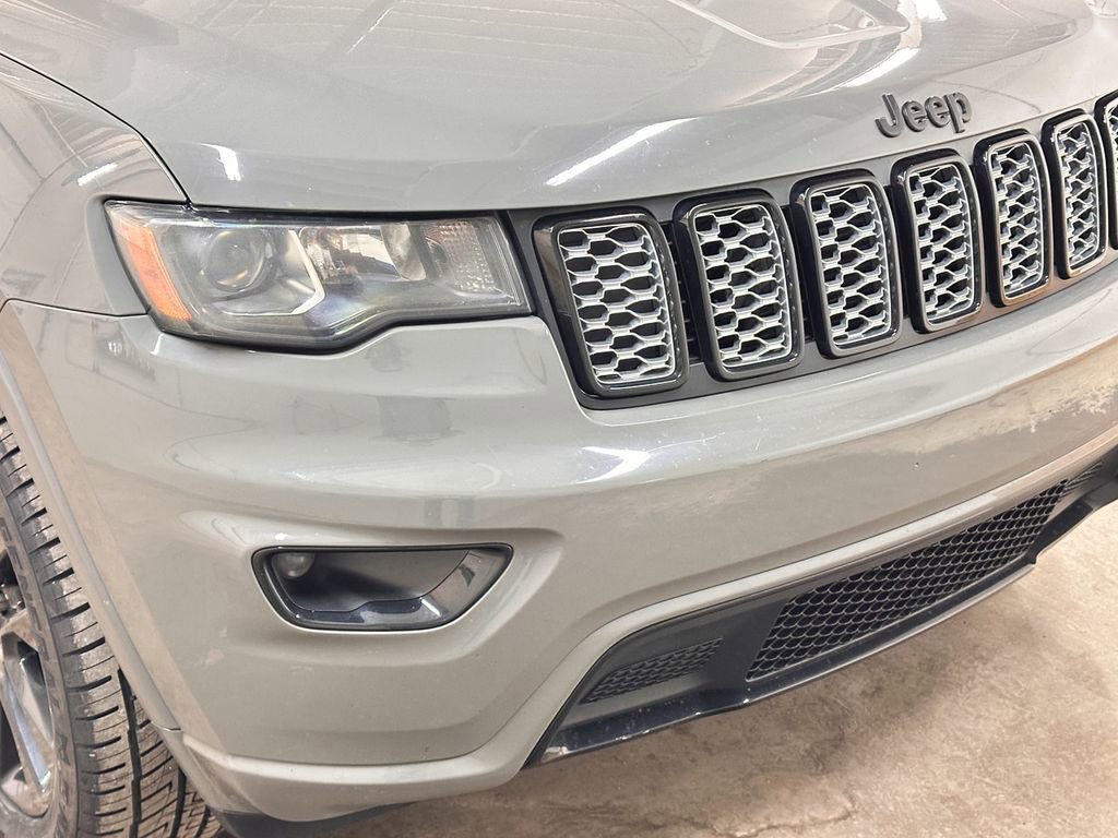 Used 2019 Jeep Grand Cherokee Altitude image 15