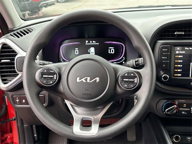 Certified 2025 Kia Soul LX w/ Option Group 015 image 18