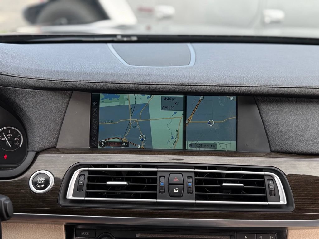 Used 2012 BMW 750i xDrive AWD/4WD video 3