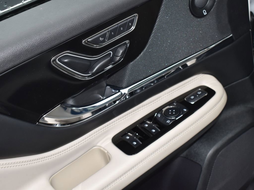 New 2026 Lincoln Corsair Grand Touring AWD/4WD image 9