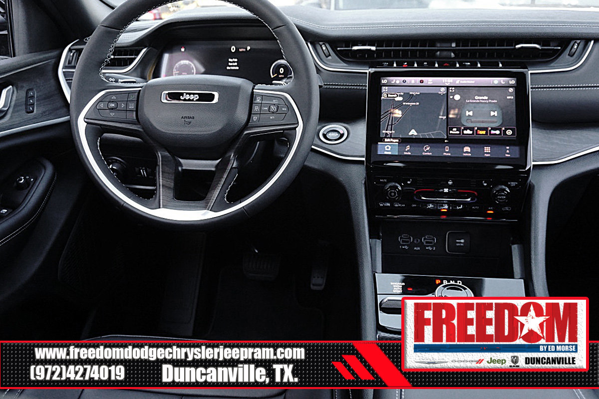 New 2025 Jeep Grand Cherokee L Limited AWD/4WD image 18