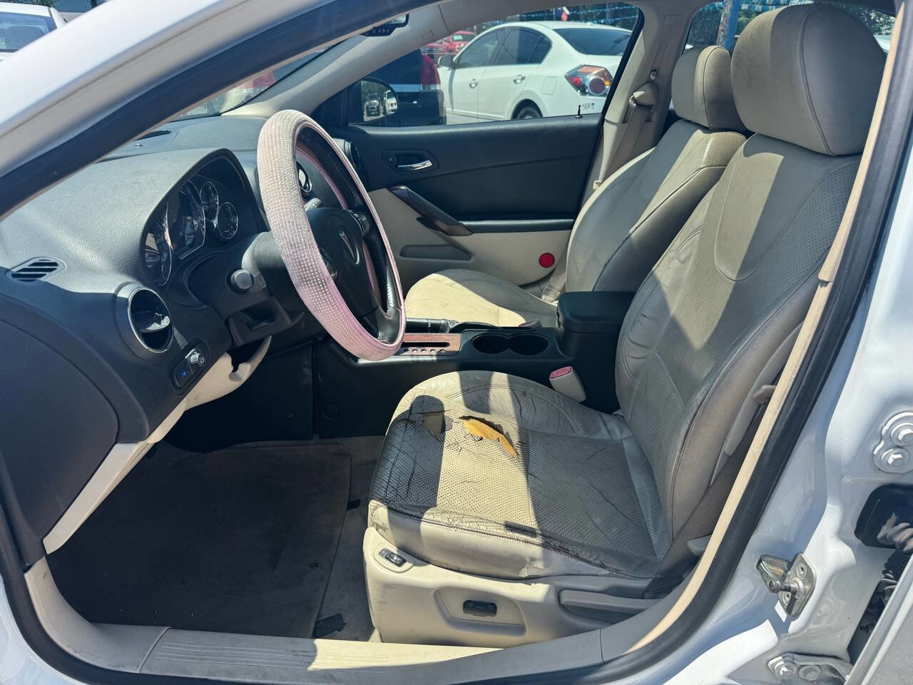 Used 2009 Pontiac G6 Sedan w/ Sun And Sound Package FWD image 8