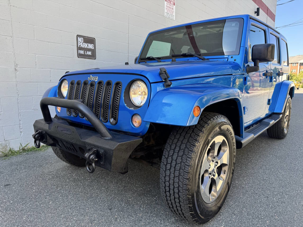 Used 2016 Jeep Wrangler Unlimited Sahara w/ Dual Top Group image 6
