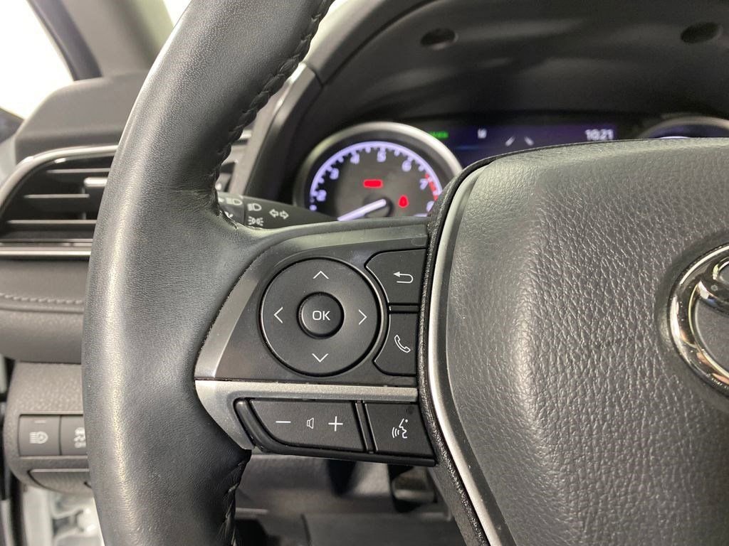 Used 2023 Toyota Camry XLE image 13