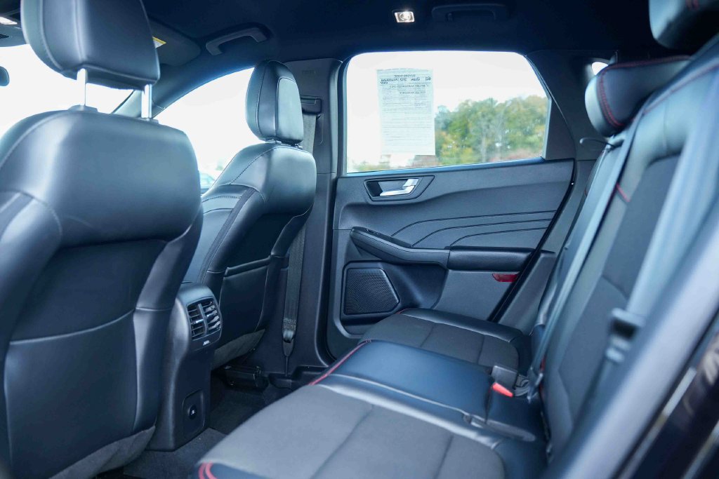 Used 2023 Ford Escape ST-Line Select w/ Tech Pack #1 AWD/4WD image 24