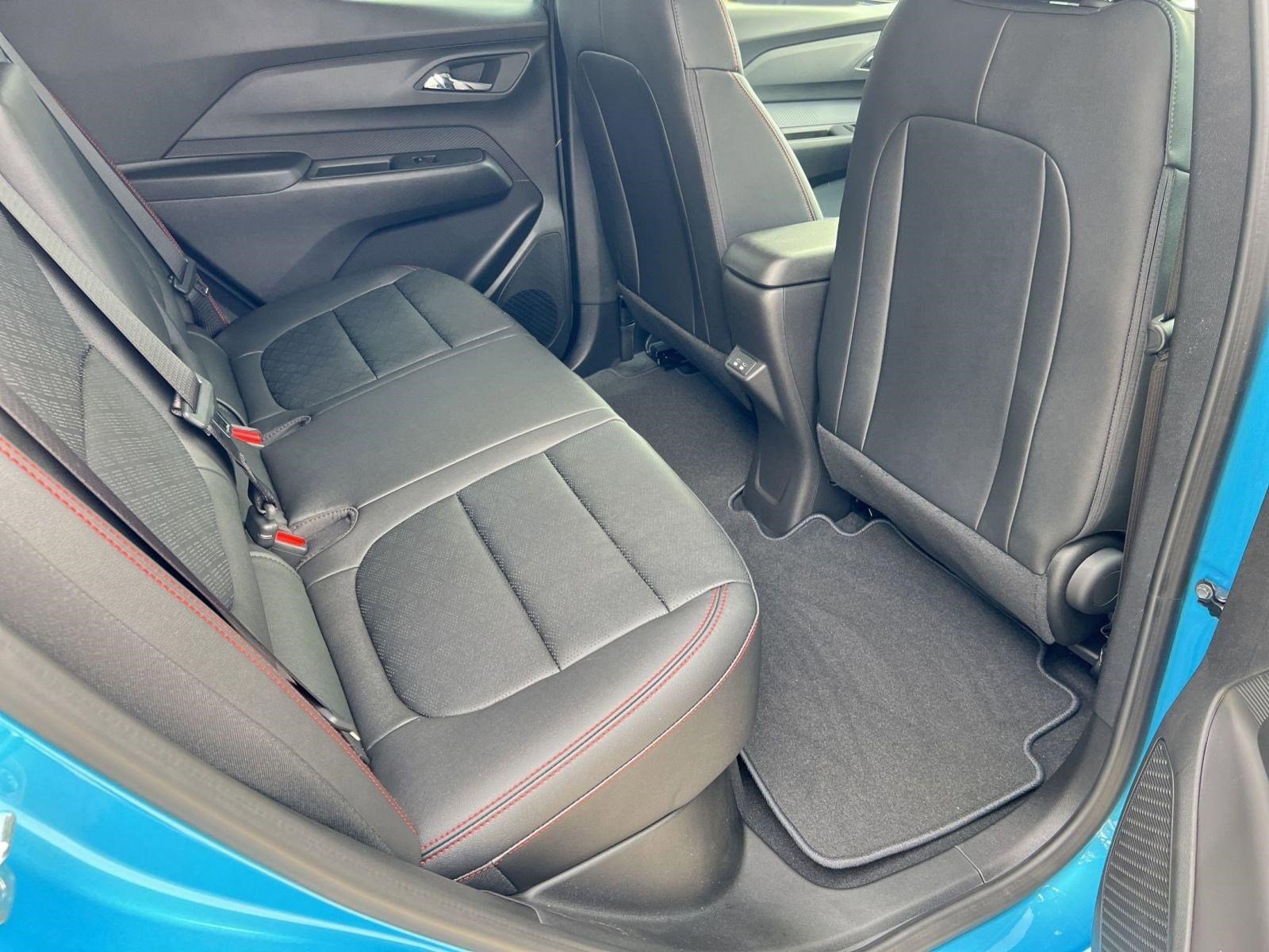 New 2027 Chevrolet Bolt RS w/ Technology Package image 30