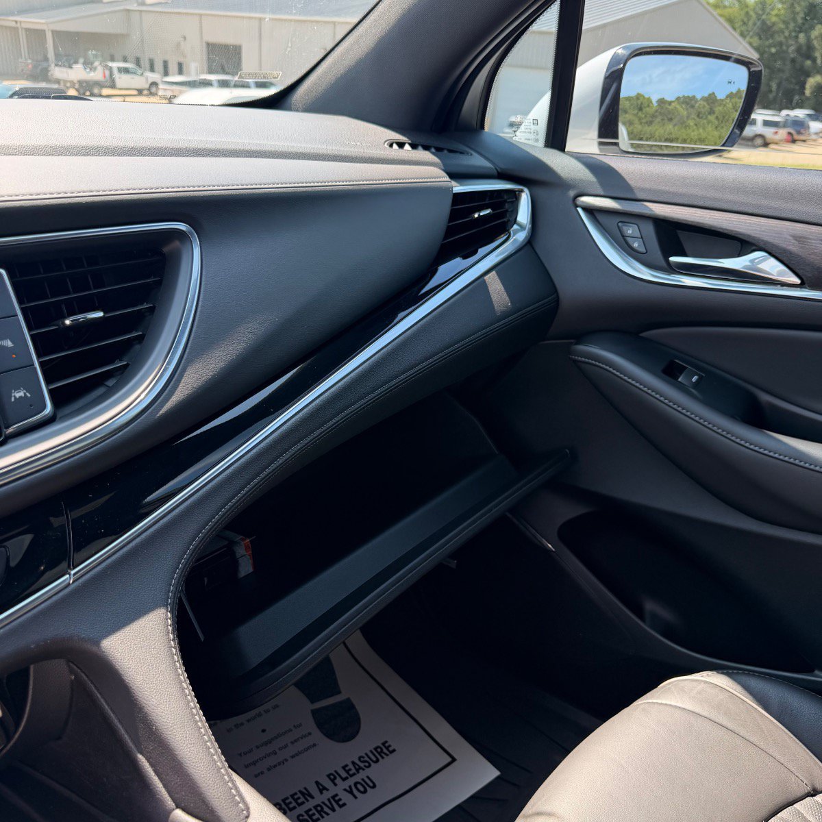 Used 2023 Buick Enclave Avenir w/ Avenir Technology Package FWD image 23