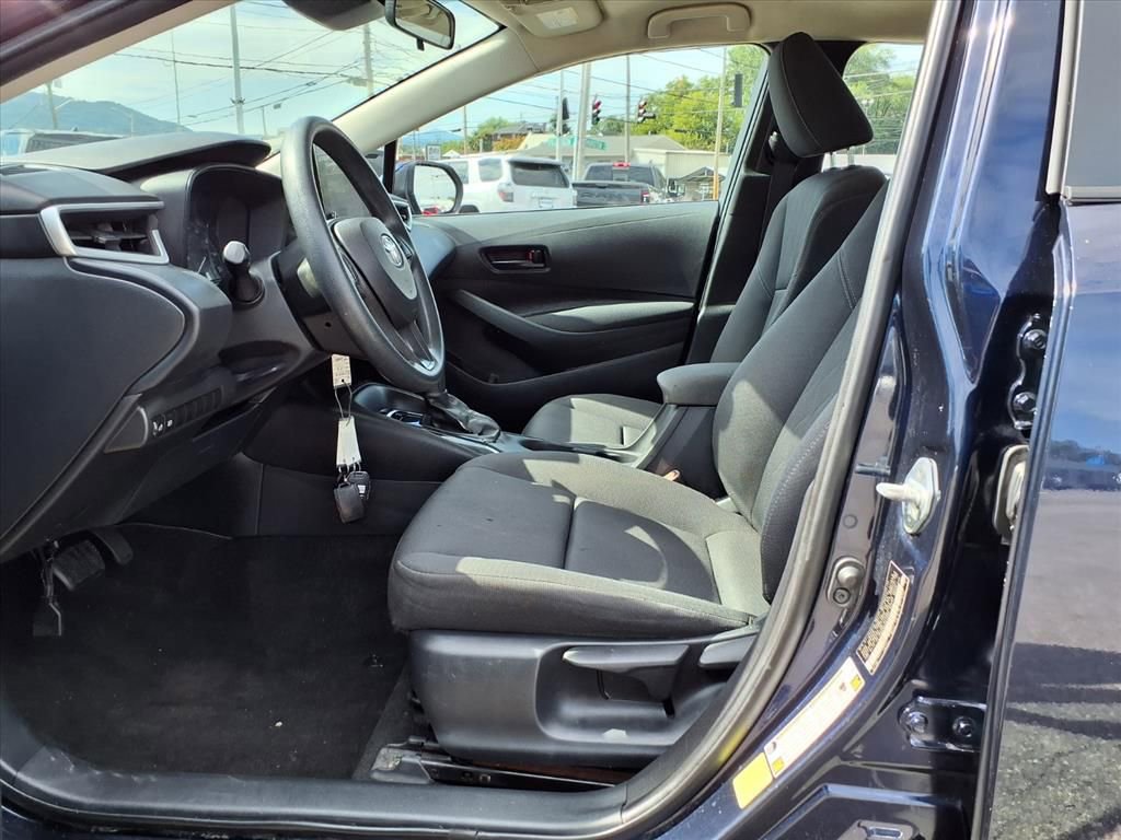 Used 2023 Toyota Corolla LE image 17