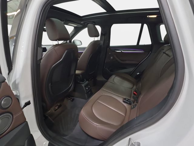 Used 2021 BMW X1 xDrive28i w/ Premium Package AWD/4WD image 12