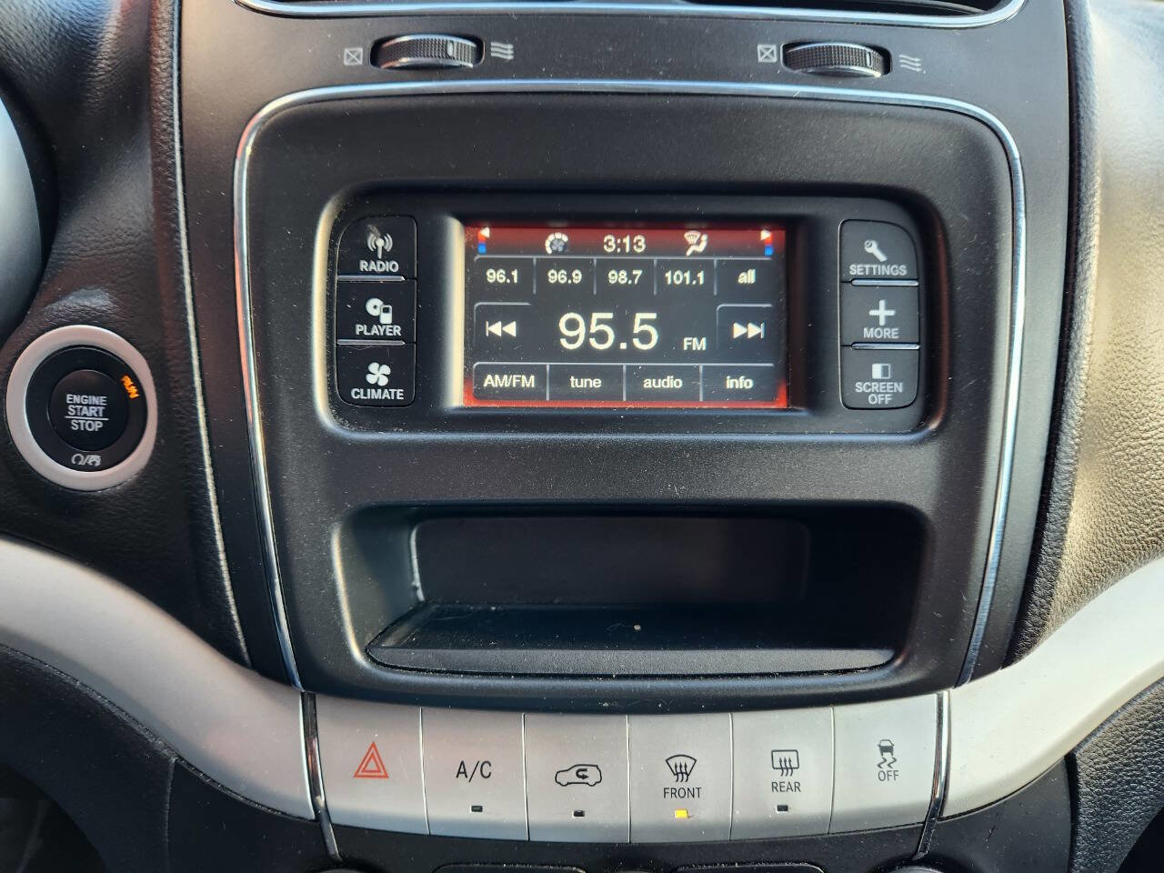 Used 2016 Dodge Journey SE w/ Flexible Seating Group image 16