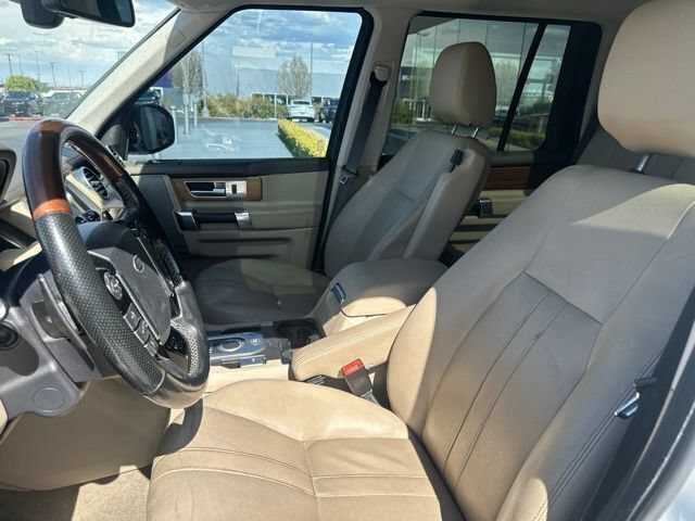 Used 2016 Land Rover LR4 HSE AWD/4WD image 9
