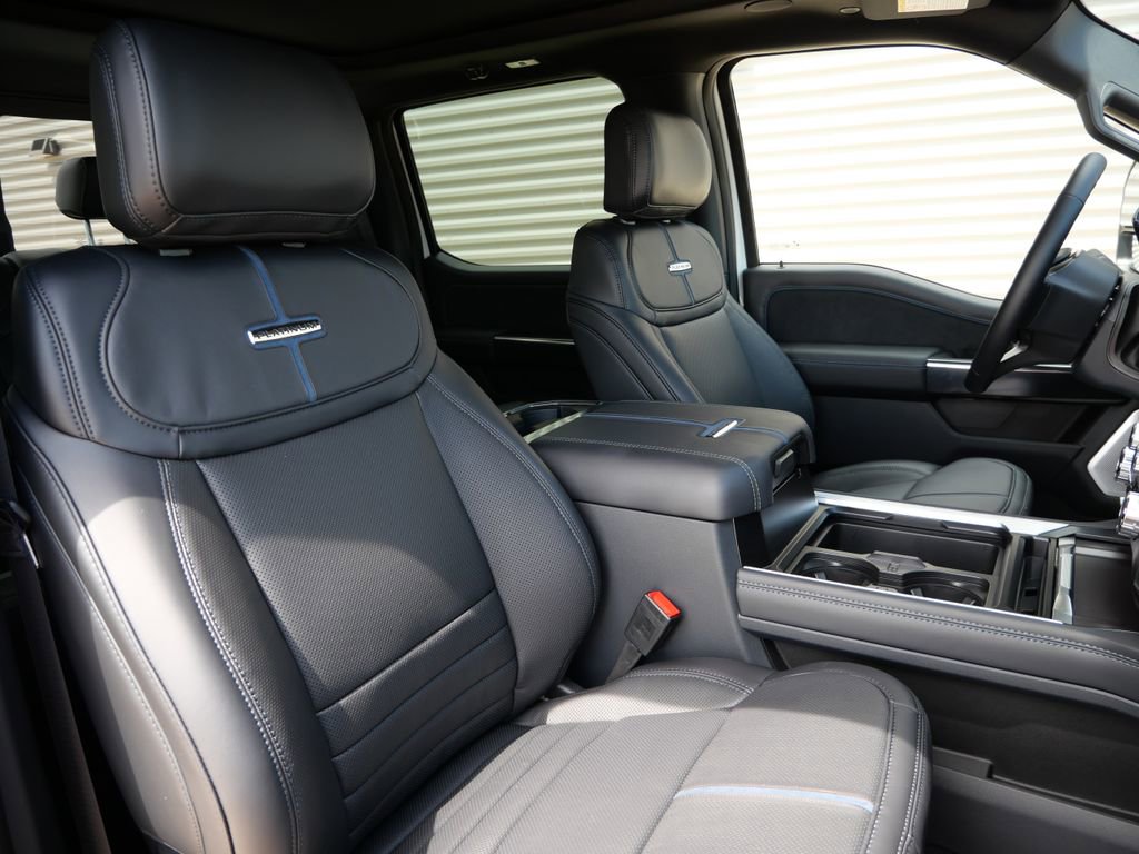 New 2026 Ford F350 Platinum w/ FX4 Off-Road Package AWD/4WD image 22