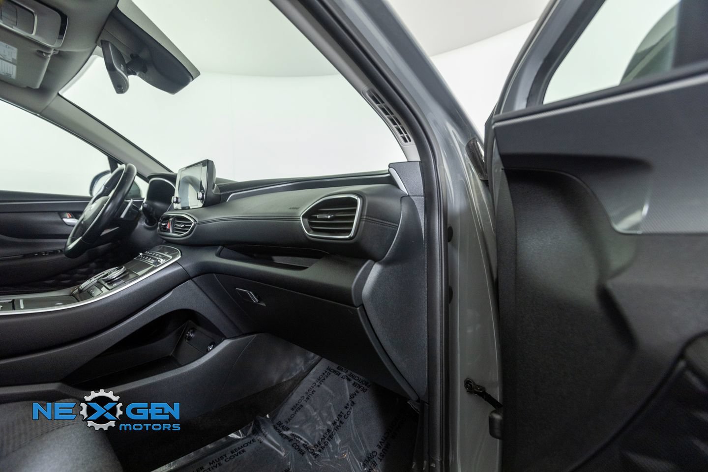 Used 2022 Hyundai Santa Fe SEL w/ Convenience Package FWD image 37