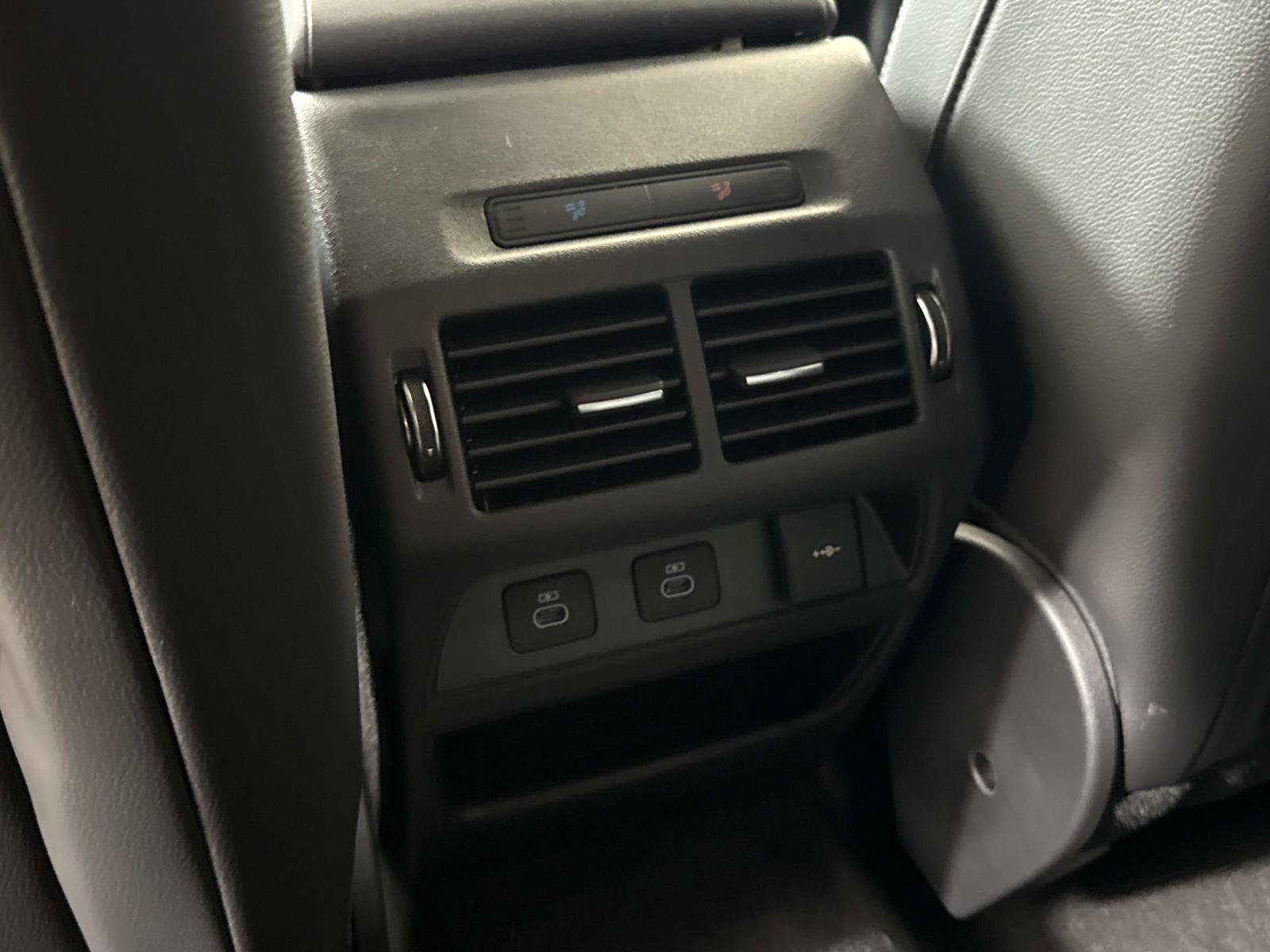 New 2026 Land Rover Discovery Sport Landmark AWD/4WD image 15