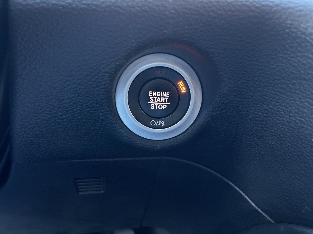 Used 2024 Chrysler Pacifica Pinnacle w/ Trailer Tow Group image 14