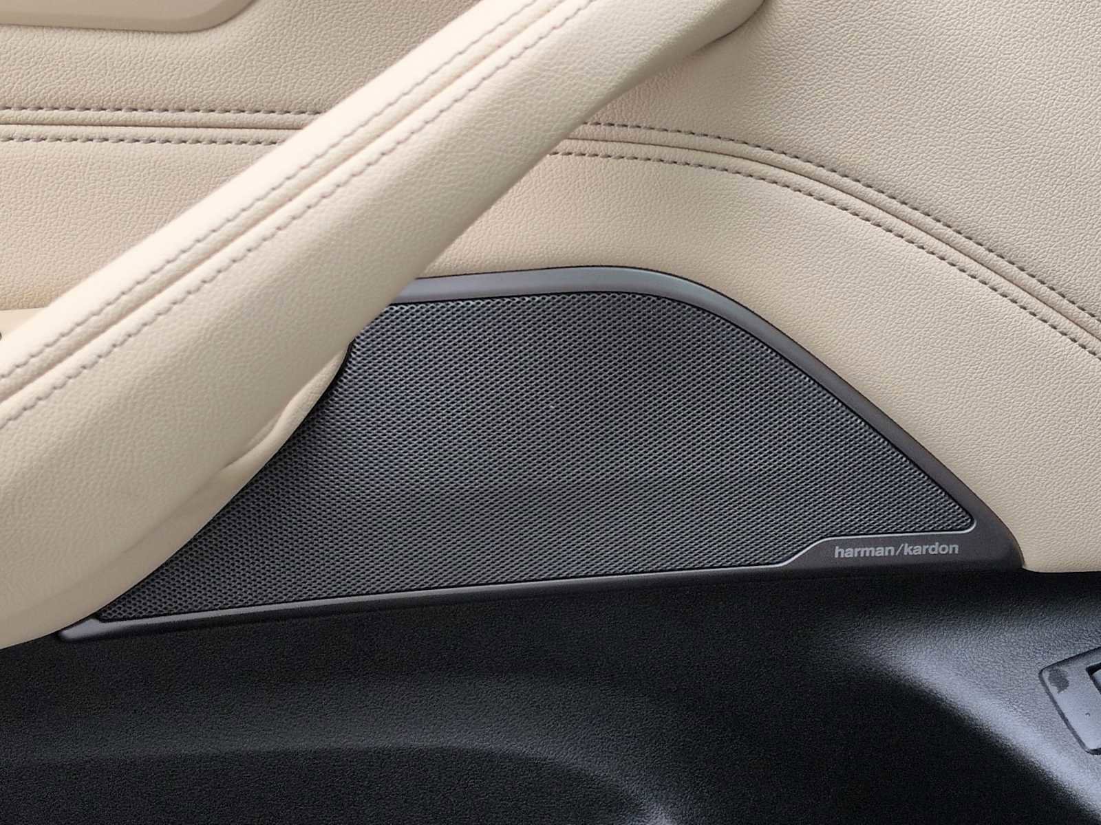 Used 2023 BMW 530i xDrive w/ Premium Package image 33