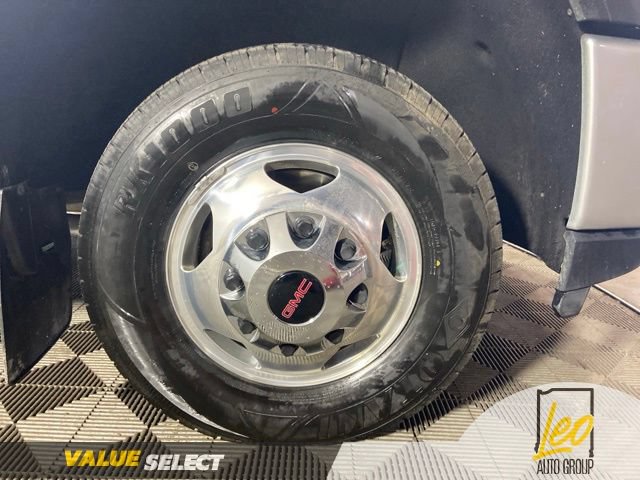 Used 2022 GMC Sierra 3500 Denali w/ Denali Ultimate Package AWD/4WD image 22