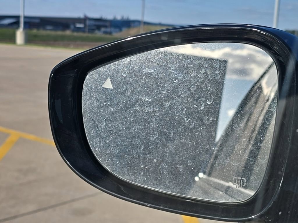Used 2025 Chrysler Pacifica Select FWD image 17