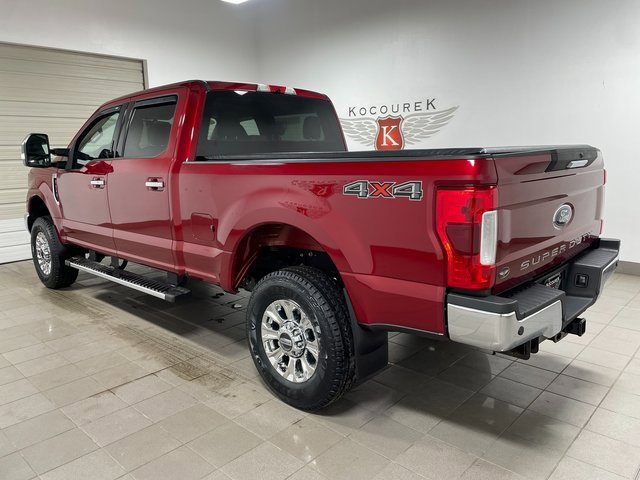 Used 2019 Ford F250 XLT w/ XLT Premium Package image 4