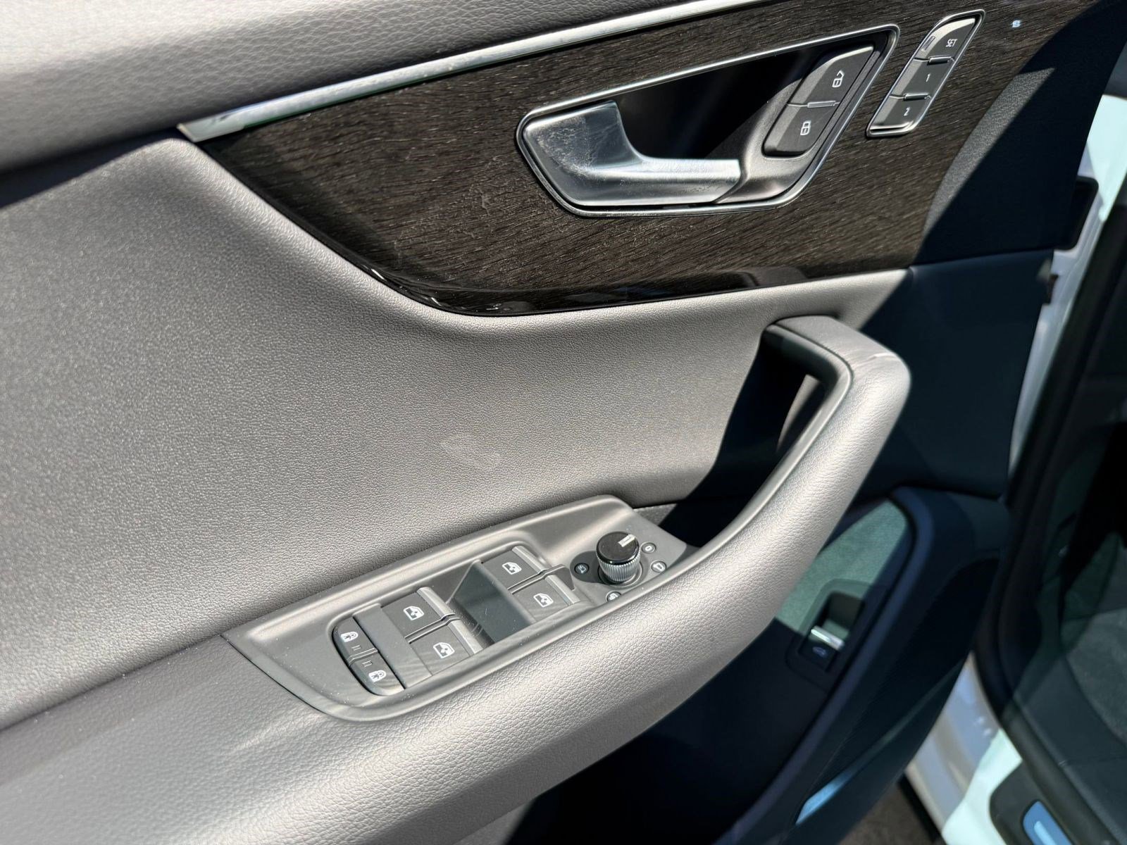 New 2026 Audi Q8 Premium image 14