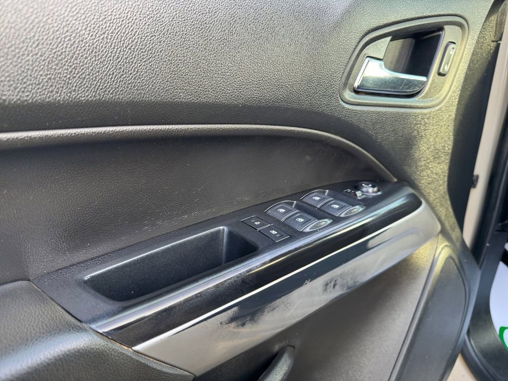 Used 2021 Chevrolet Colorado ZR2 image 11