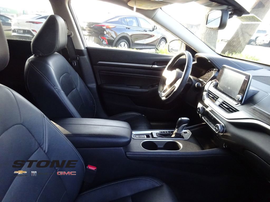 Used 2019 Nissan Altima 2.5 Platinum image 16