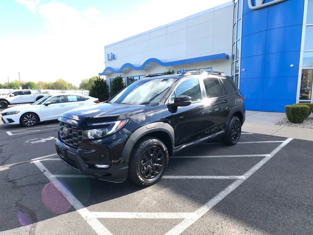 Certified 2023 Honda Passport TrailSport image 3