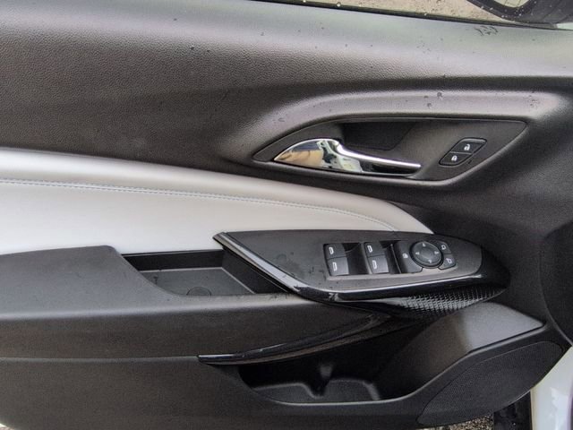 Used 2024 Chevrolet Trax LT w/ LT Convenience Package image 24