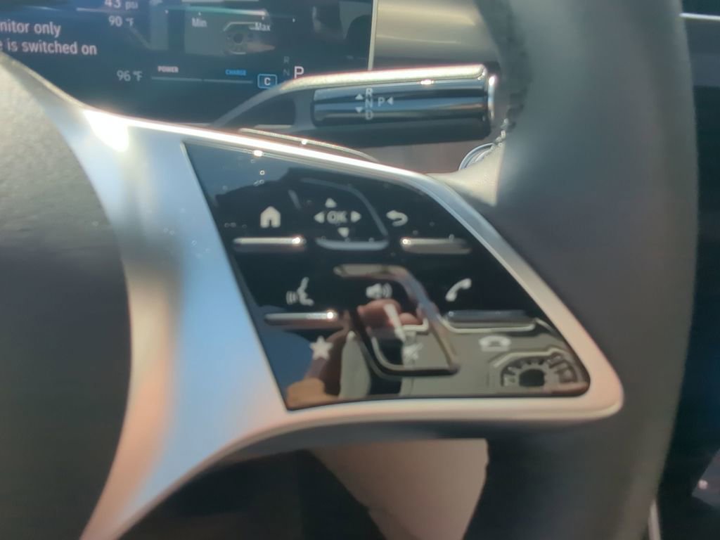 New 2025 Mercedes-Benz C 300 Sedan image 13