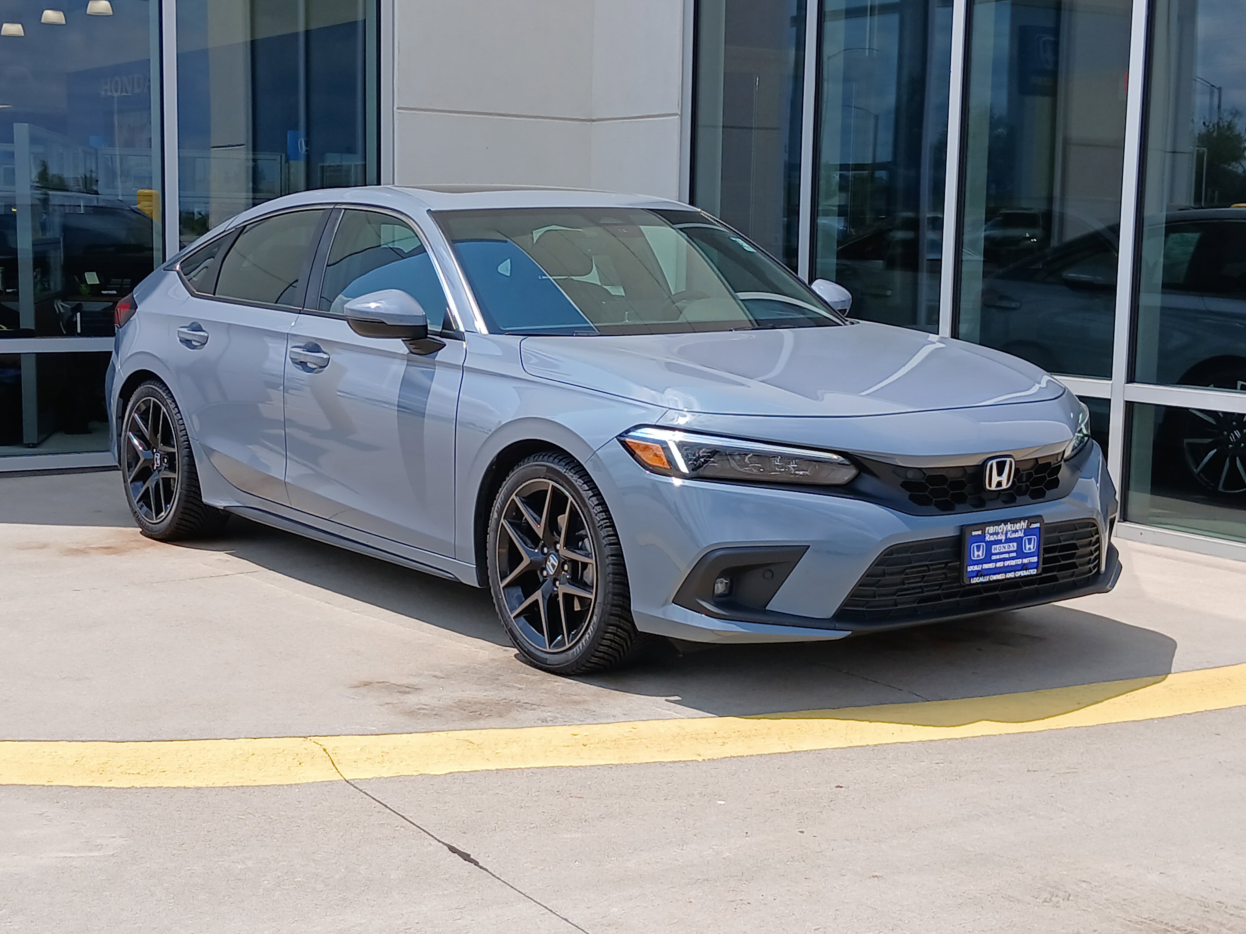 Used 2022 Honda Civic Sport Touring image 5