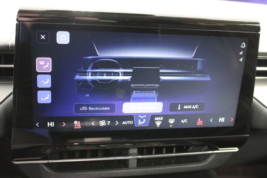 New 2026 Lincoln Nautilus Premier image 47