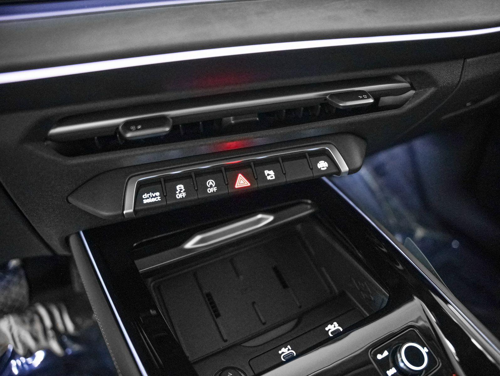 New 2026 Audi Q3 quattro 2.0T image 25