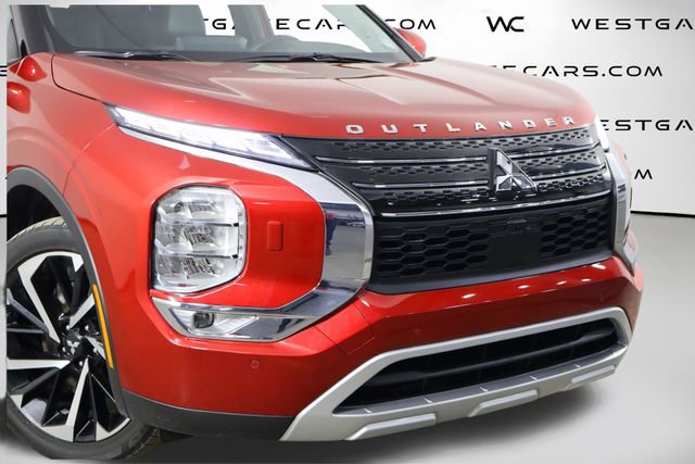 Used 2024 Mitsubishi Outlander SE image 44
