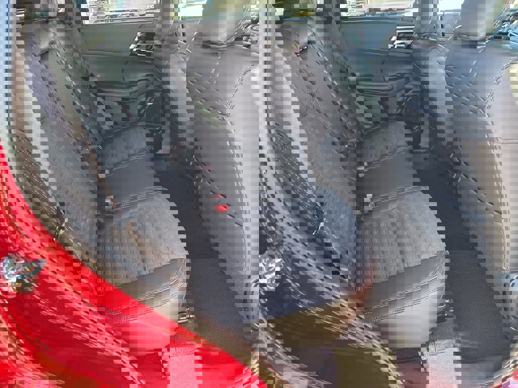 New 2025 Mitsubishi Outlander SE image 26