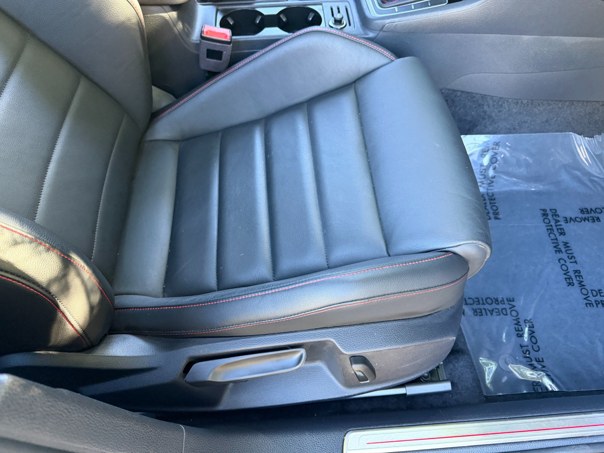 Used 2020 Volkswagen Golf 4-Door FWD image 62