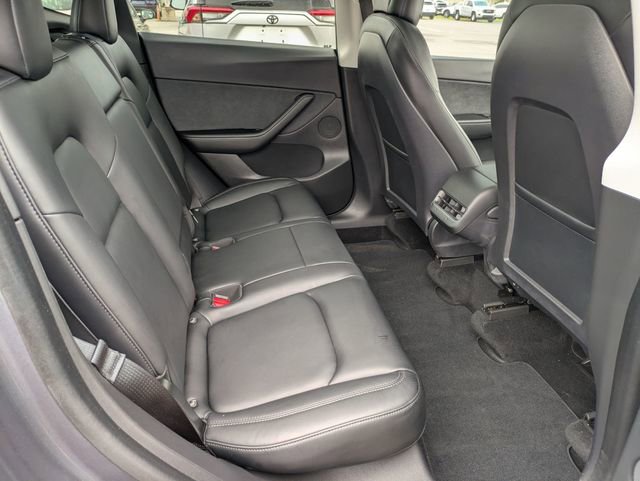 Used 2021 Tesla Model Y Long Range AWD/4WD image 26