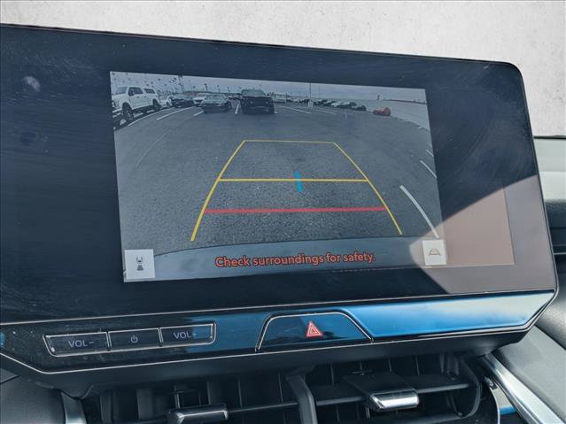 Used 2024 Toyota Venza Nightshade AWD/4WD image 14
