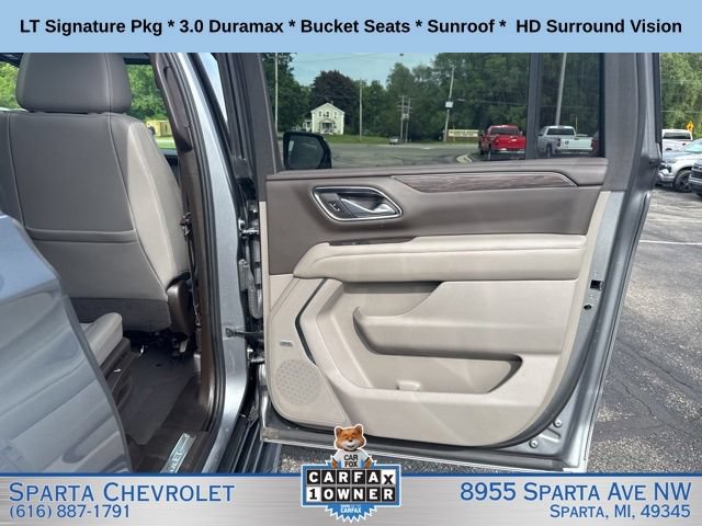 Used 2022 Chevrolet Suburban LT w/ LT Signature Plus Package AWD/4WD image 26