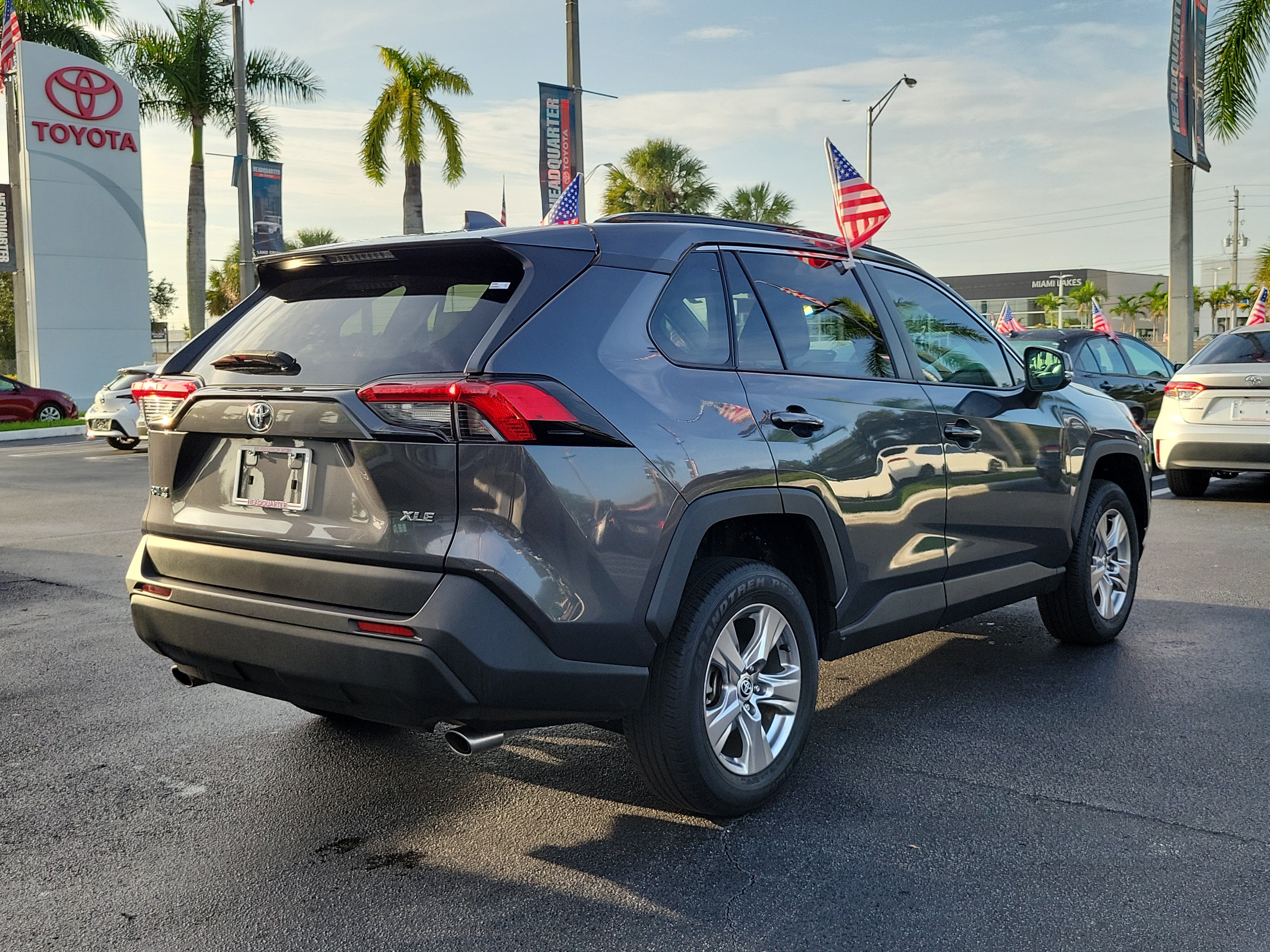 Used 2023 Toyota RAV4 XLE FWD image 12