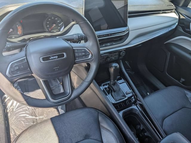 Used 2023 Jeep Compass Limited AWD/4WD image 11