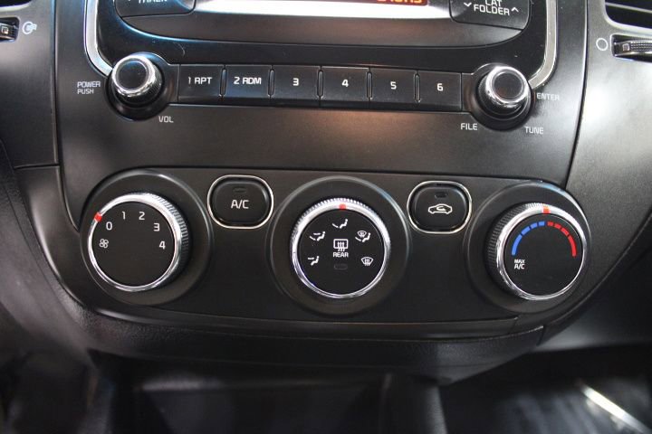 Used 2018 Kia Forte LX image 27