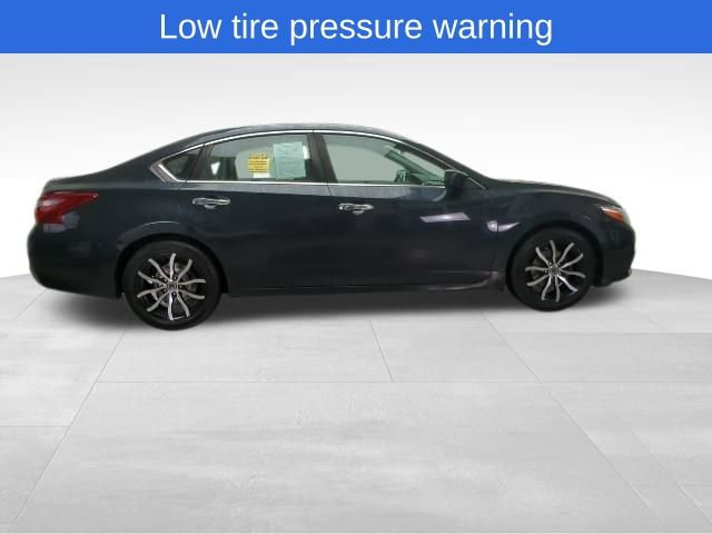 Used 2018 Nissan Altima 2.5 SV image 7