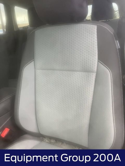 Certified 2018 Ford Escape SE w/ SE Sync 3 Package AWD/4WD image 3