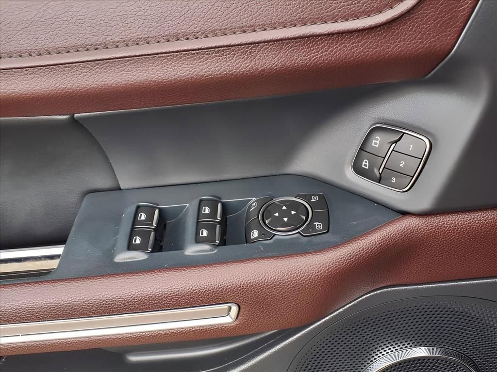 Used 2024 Ford Expedition Limited image 22