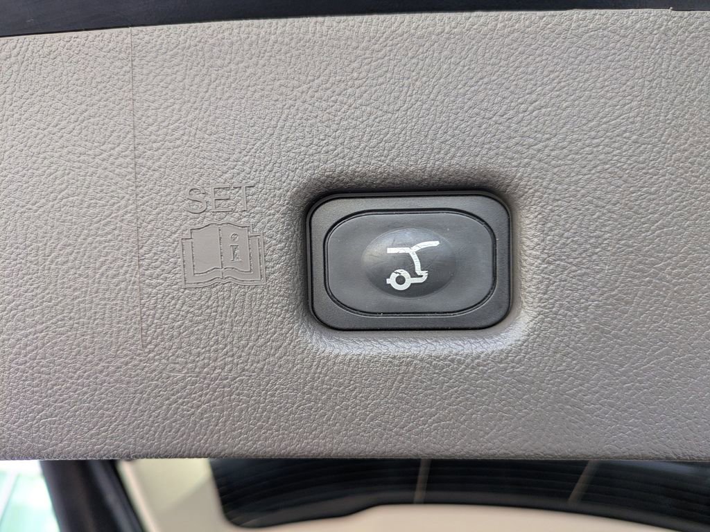 Used 2022 Lincoln Nautilus AWD w/ Premium Package image 15